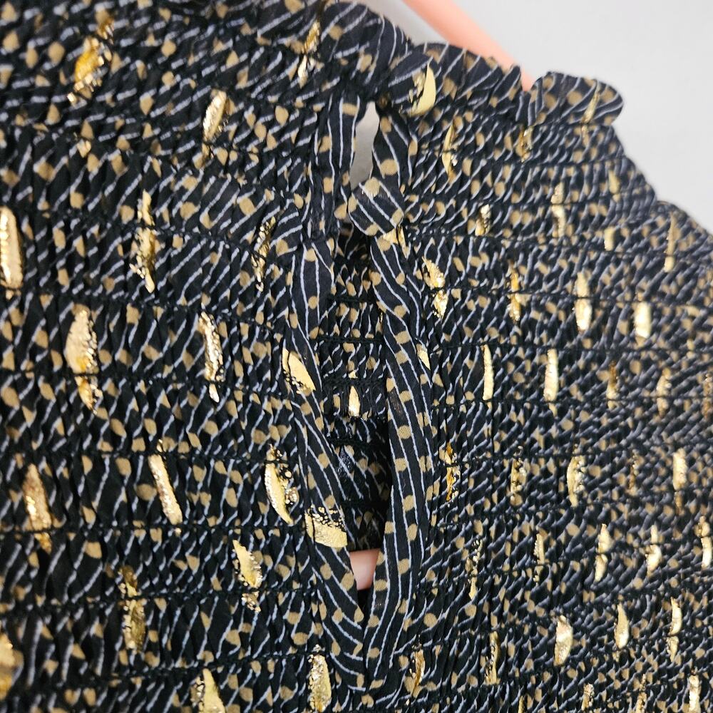 NWT Elan Metallic Foil Printed Smocked Blouse Sz Medium - Picture 12 of 14